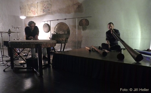 Vánoční koncerty Ondřeje Smeykala 2019 - didgeridoo a gongy Vánoční koncerty Ondřeje Smeykala 2019 - didgeridoo a gongy