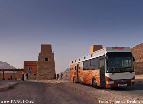 PANGEO TOURS - Foto: &copy; Janice Drnková - Brána do pouště Wadi Rum, Jordánsko