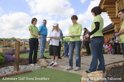 Adventure Golf Horní Bezděkov - Jitka Vlčková Olivia Prokopová Robert Změlík