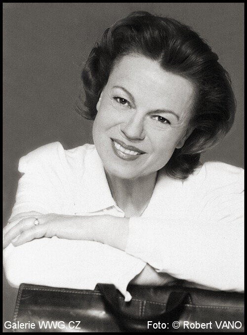 Iva Janžurová, Elle 1998, foto: © Robert Vano